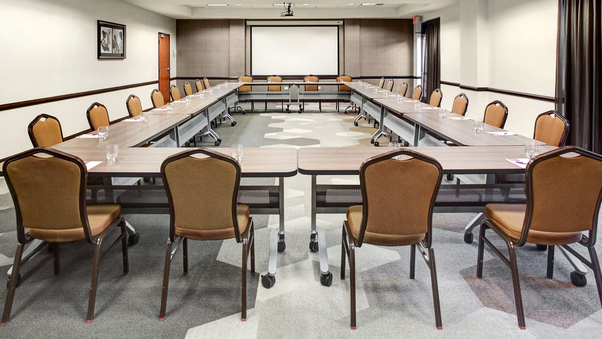 *** Hotel Hyatt Place Pittsburgh Airport - Robinson Mall Robinson Township  United States