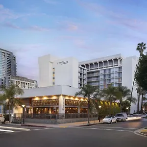 *** Hotel Courtyard By Marriott Long Downtown United States